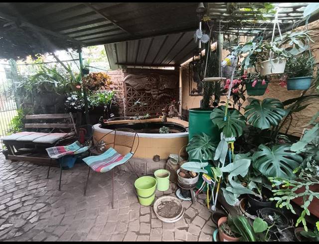 3 BEDROOM HOUSE FOR SALE IN WOODMERE